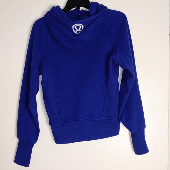 lululemon logo sweatshirt bluey